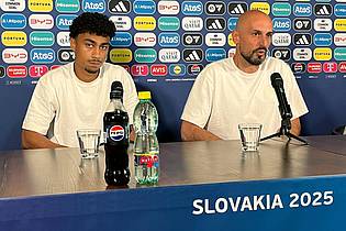 Christian Kunz/dpa | Trainer Antonio Di Salvo (r) strebt nach seinem größten Erfolg als Chefcoach.