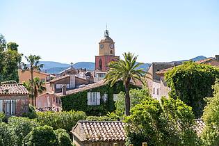 Sebastian Sinterhauf/dpa | Eine Stadtansicht von Saint-Tropez in Südfrankreich. (Archivbild)