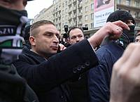 Tomasz Gzell/PAP/dpa | Gegen den polnischen Rechtsaktivisten Robert Bakiewicz gab es ein Urteil wegen Nötigung. (Archivbild)