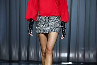 Jens Kalaene/dpa | Die Kollektion hat eine 80er-Jahre-Anmutung.