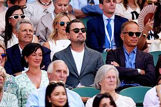 Mike Egerton/PA Wire/dpa | Zahlreiche Prominente wie Leonardo DiCaprio (Mitte) lassen sich das Spiel nicht entgehen.