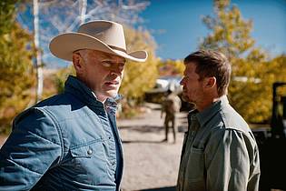 -/Kinostar/dpa | Neil McDonough (l) als Ian Ross und Bailey Chase als Jeff Eriksson in einer Szene des Films «Homestead».