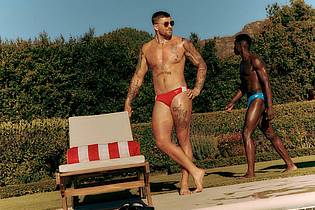 Speedo/dpa-tmn | Die knappe Badehose von Speedo passt zu Männern, die selbstbewusst auftreten ? unabhängig von Körperform oder Konfektionsgröße.