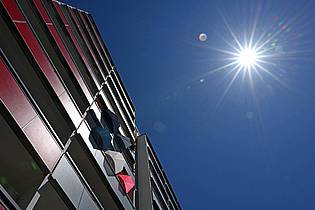 Martin Schutt/dpa | In vielen Regionen bleibt der Himmel klar, doch auch Unwetter sind am Mittwoch möglich.