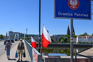 Patrick Pleul/dpa | Ab Montag soll auch auf polnischer Seite kontrolliert werden. (Archivbild)