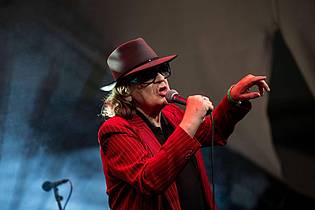Fabian Strauch/dpa | Eigentlich ist Udo Lindenberg gegen Krieg jeder Art, also Pazifist. Doch in diesen Zeiten sei eine Aufrüstung Deutschlands trotzdem nötig, findet er.