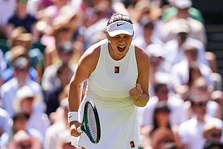 Kirsty Wigglesworth/AP/dpa | Amanda Anisimova bejubelt den Einzug in ihr erstes Grand-Slam-Finale