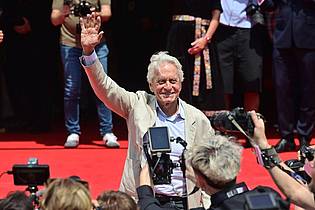 Kube? Slavomír/CTK/dpa | Auch der US-Schauspieler und Produzent Michael Douglas gab sich in diesem Jahr beim Karlsbader Filmfestival die Ehre. (Archivbild)