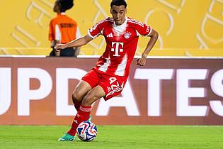 Sven Hoppe/dpa | Es wird lange dauern, bis Jamal Musiala wieder den geliebten Ball am Fuß haben wird. 