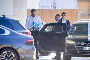 Christoph Soeder/dpa | SPD-Chef Klingbeil auf dem Weg ins Kanzleramt