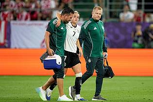 Martin Meissner/AP/dpa | Bitterer Moment für Giulia Gwinn und das deutsche EM-Team