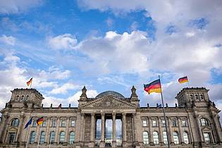 Monika Skolimowska/dpa | Spannung im Bundestag am letzten Tag vor der Sommerpause. (Archivbild)