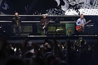 Jordan Pettitt/PA Wire/dpa | Oasis wieder gemeinsam auf der Bühne. 