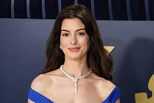 Jordan Strauss/Invision via AP/dpa | Anne Hathaway spielt eine Hauptrolle in einer neuen Buchverfilmung. (Archivbild)