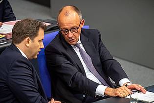 Michael Kappeler/dpa | Umstritten ist vor allem der Plan, im kommenden Jahr die Stromsteuer doch nicht für alle zu senken. (Archivbild) 
