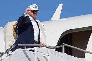 Jacquelyn Martin/AP/dpa | Trump findet die Idee einer neuen Musk-Partei «lächerlich»