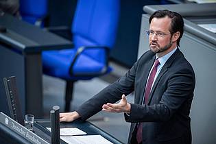 Michael Kappeler/dpa | Wirft Unionsfraktionschef Spahn wegen der geplatzten Richterwahl einen Vertrauensverlust: SPD-Fraktionsgeschäftsführer Wiese.