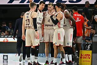 Jan-Philipp Strobel/dpa | Gewannen Spiel vier der Finalserie deutlich: Die Basketballer des FC Bayern.