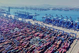 Uncredited/CHINATOPIX/AP/dpa | Trotz des Handelskonflikts mit den USA ist Chinas Wirtschaft im zweiten Quartal deutlich gewachsen. Doch viele Probleme bleiben ungelöst. (Archivbild) 