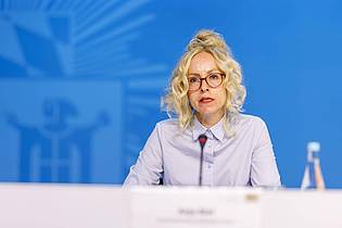 Matthias Balk/dpa | Anja Biel, Staatsanwältin von der Staatsanwaltschaft München I, bei der Pressekonferenz im Polizeipräsidium München.