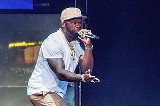 Markus Scholz/dpa | Rapper 50 Cent (Curtis Jackson) ist neben Jason Momoa in «Street Fighter» zu sehen. (Archivbild)