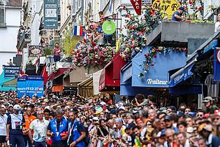 Jan Woitas/dpa | Bei Olympia herrschte beim Radrennen in Montmartre Ausnahmezustand.