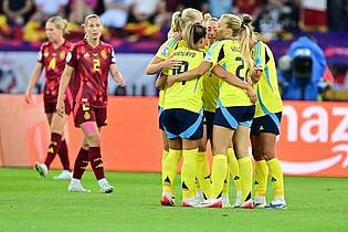 Sebastian Christoph Gollnow/dpa | Das deutsche Team patzt, Schweden jubelt.
