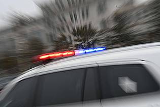 Johannes Neudecker/dpa | Die Polizei ermittelt gegen den Betreiber und das Küchenpersonal des Kindergartens. (Symbolbild)