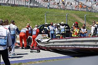 Erwin Scheriau/APA/dpa | Aufräumarbeiten am Red-Bull-Ring.